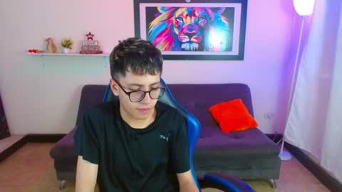 Snapshot of alexcum_18 chatting on June 2026 02:09:01 PM alex online show from June 2026 02:09:01 PM