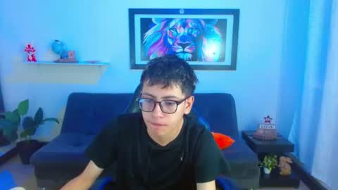 Snapshot of alexcum_18 chatting on June 2026 02:06:01 PM alex online show from June 2026 02:06:01 PM