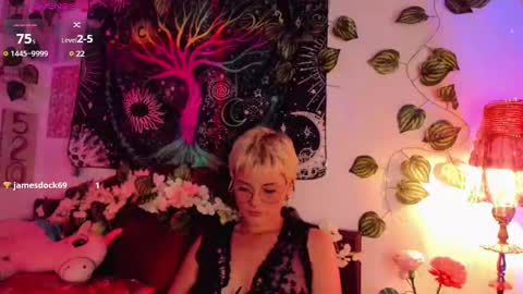 Snapshot of alexiafisher_ chatting on February 2025 02:46:01 PM Alex online show from February 2025 02:46:01 PM