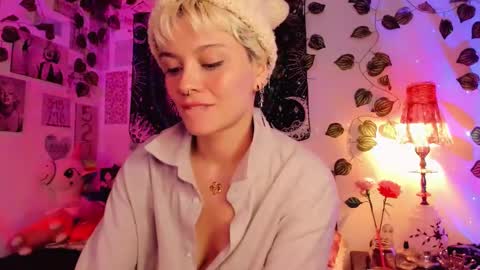 Snapshot of alexiafisher_ chatting on February 2025 02:11:02 PM Alex online show from February 2025 02:11:02 PM