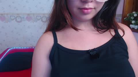Snapshot of alexiarestrepo chatting on January 2025 06:12:02 PM Alexia online show from January 2025 06:12:02 PM