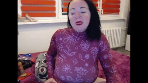 alexie33 online show from February 2025 07:10:02 PM