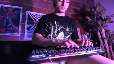 Alexi Jacobs online show from September 2025 02:33:01 AM