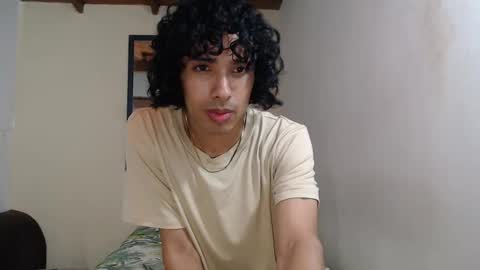 Alexis online show from October 2025 02:33:01 AM