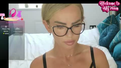 Alexis White online show from June 2026 10:08:01 AM