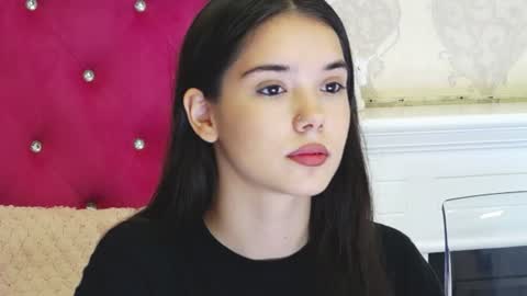 alexisdevine online show from June 2026 04:22:01 AM