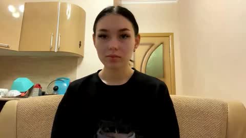 Karolina online show from November 2025 02:18:01 PM