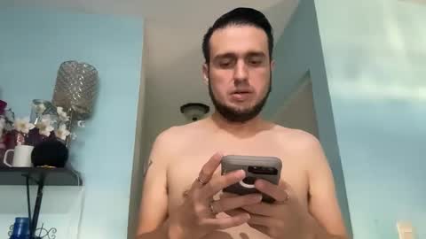 Snapshot of alexitho35 chatting on October 2025 09:59:01 PM alexitho35 online show from October 2025 09:59:01 PM