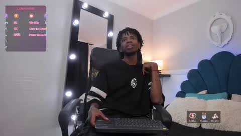 Alex Jaccob online show from October 2025 01:01:01 PM