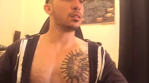 Alexxx online show from November 2025 05:38:01 PM