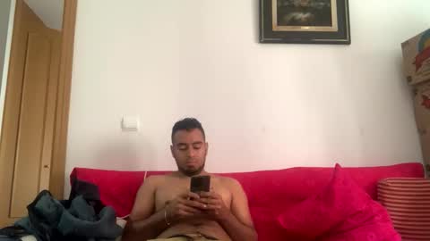 Snapshot of alexospina55 chatting on December 2025 12:43:01 PM alexospina55 online show from December 2025 12:43:01 PM