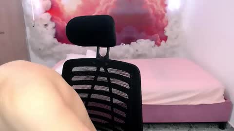 Snapshot of alexpierss chatting on October 2025 07:58:01 PM Alex online show from October 2025 07:58:01 PM