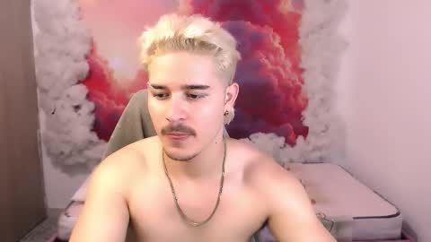 Snapshot of alexpierss chatting on October 2025 07:13:02 PM Alex online show from October 2025 07:13:02 PM