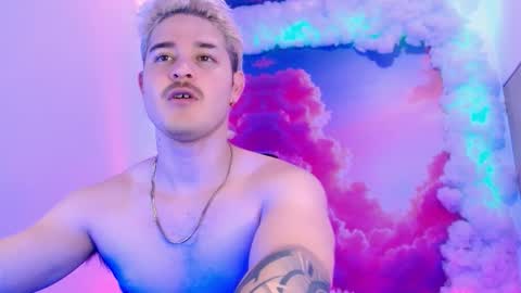 Snapshot of alexpierss chatting on November 2025 07:15:01 PM Alex online show from November 2025 07:15:01 PM