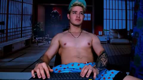 Snapshot of alexpierss chatting on November 2025 07:13:02 PM Alex online show from November 2025 07:13:02 PM