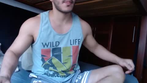 Snapshot of alexsb1998 chatting on February 2025 10:44:02 PM alexsb1998 online show from February 2025 10:44:02 PM