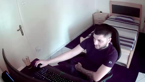 alexthepro00 online show from May 2026 08:41:01 AM