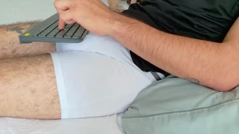 Snapshot of alextwunkk chatting on December 2025 07:53:02 PM Alex online show from December 2025 07:53:02 PM