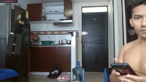 alex y luisa online show from December 2024 03:00:02 PM