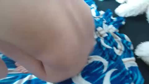 alex y luisa online show from December 2024 05:04:02 PM