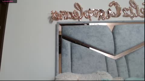 alex y luisa online show from December 2024 01:51:02 PM