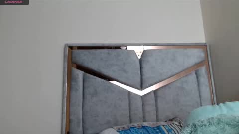 alex y luisa online show from February 2025 03:10:02 PM