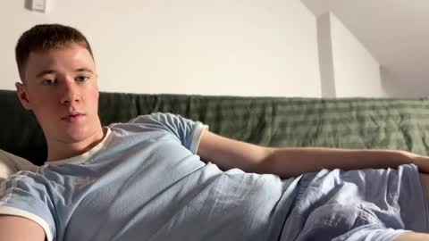 Snapshot of alexwos chatting on April 2026 06:57:01 AM Alex online show from April 2026 06:57:01 AM