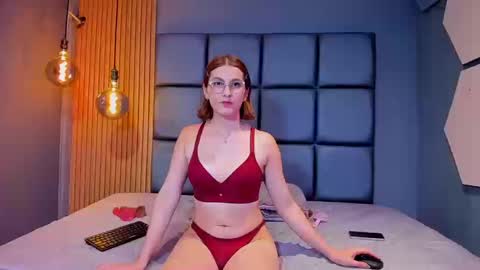 Snapshot of alexxa_ortiz chatting on September 2025 12:21:02 AM ALEXANDRA online show from September 2025 12:21:02 AM