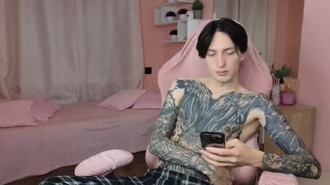 Alex online show from November 2025 12:17:01 PM