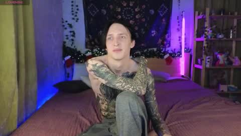 Alex online show from December 2025 07:53:02 PM