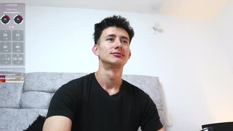 Snapshot of alexxx__01 chatting on December 2024 12:23:01 AM Alex online show from December 2024 12:23:01 AM