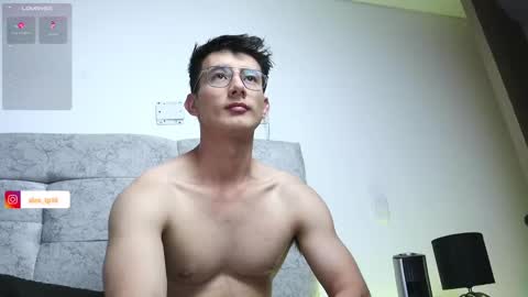 Snapshot of alexxx__01 chatting on September 2025 11:43:01 PM Alex online show from September 2025 11:43:01 PM