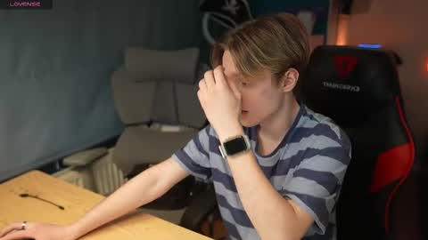 Alexycutie online show from February 2026 04:36:01 PM