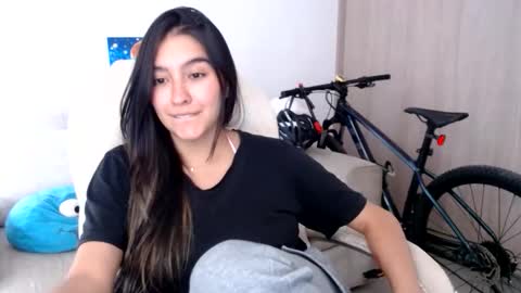 Snapshot of alexyferrer1 chatting on June 2026 09:26:01 PM alexyferrer1 online show from June 2026 09:26:01 PM