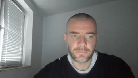 alfiesolomons87 online show from December 2025 12:10:01 PM