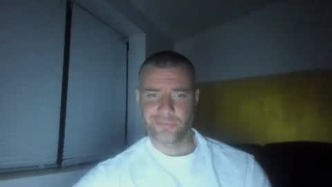 alfiesolomons87 online show from May 2026 07:00:02 PM