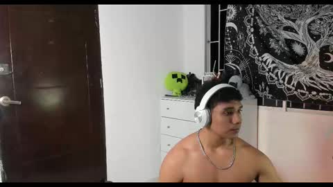 Snapshot of alfred_cantillo chatting on October 2025 07:07:02 AM alfred_cantillo online show from October 2025 07:07:02 AM