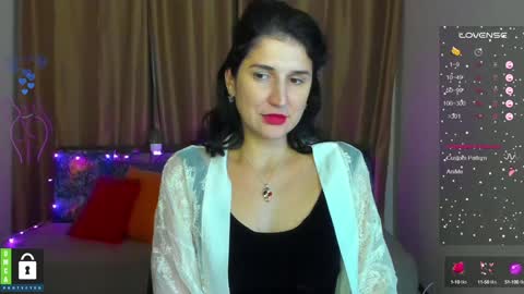 Snapshot of alianna_solo_kiss chatting on January 2025 03:39:02 PM Alianna online show from January 2025 03:39:02 PM