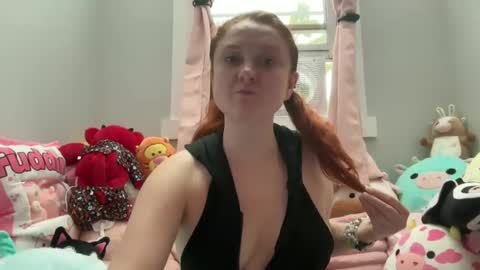 alibluee online show from September 2025 01:25:02 PM