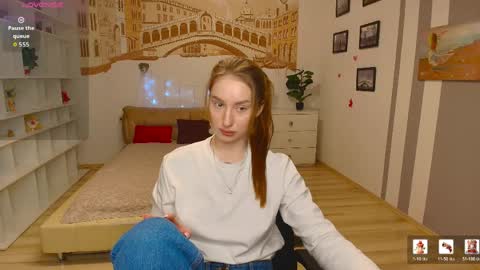 Snapshot of alicafoxis chatting on April 2026 05:40:01 PM Alica online show from April 2026 05:40:01 PM