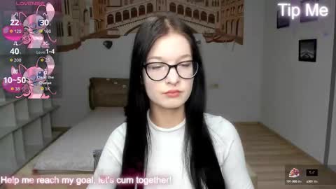 Alica online show from October 2025 11:33:02 AM