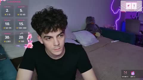 Snapshot of alice118james chatting on October 2025 06:26:01 PM alice and james online show from October 2025 06:26:01 PM