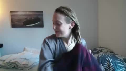 Snapshot of alice8363 chatting on December 2024 01:51:01 PM Alice online show from December 2024 01:51:01 PM