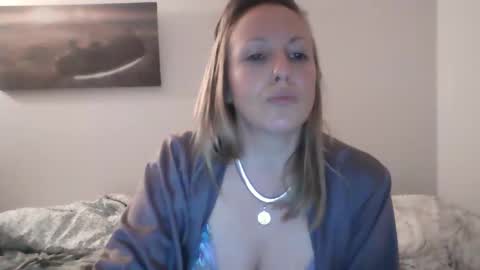 Snapshot of alice8363 chatting on December 2024 05:00:01 PM Alice online show from December 2024 05:00:01 PM