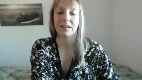 Snapshot of alice8363 chatting on January 2025 10:19:01 AM Alice online show from January 2025 10:19:01 AM