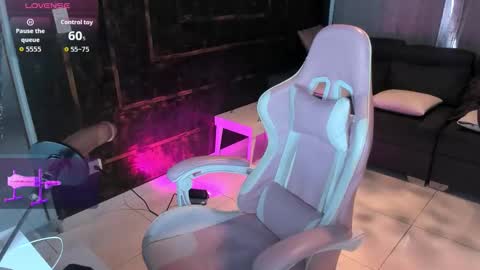 alice online show from December 2025 06:04:02 PM