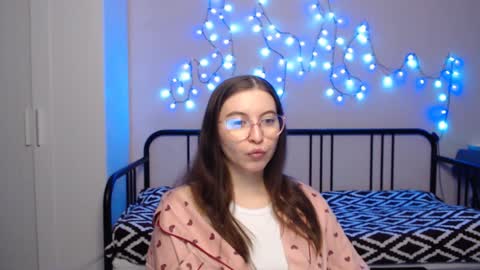 Alice online show from January 2025 07:10:01 PM