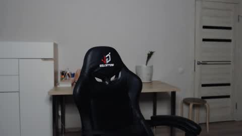 Alice online show from March 2025 06:30:01 PM