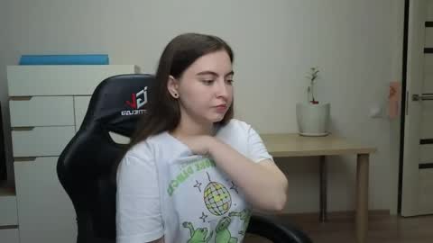 Alice online show from April 2026 04:22:01 PM