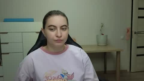 Alice online show from April 2026 08:57:02 PM